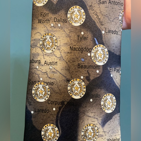 Texas City Map Tie Necktie - 100% silk - Picture 7 of 7